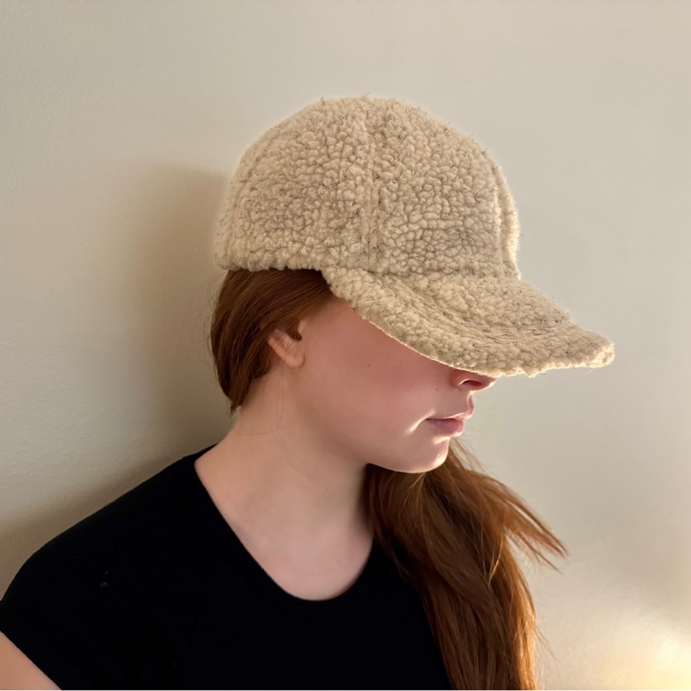 Sherpa fleece adjustable baseball hat EUC by Jujumade